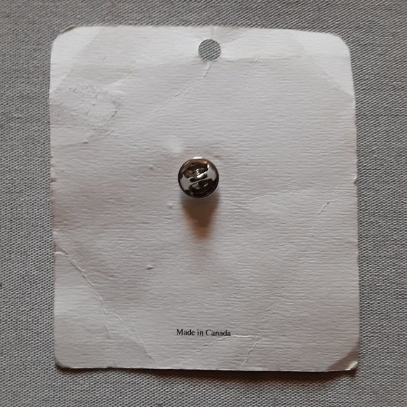 LINDSAY CLAIRE PEWTER PIN - Picture 4 of 5